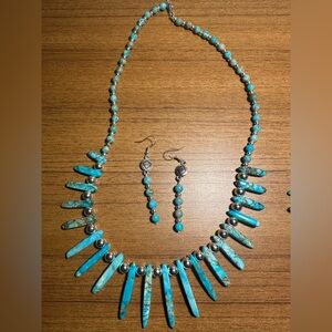 Elegant Turquoise Beaded Necklace and Earring Set